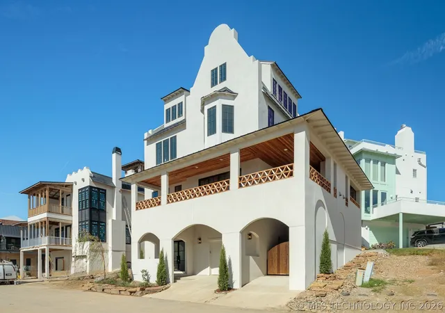 1st image of 105 Lower Greenway, Carlton Landing, OK 74432 | MLS# 2628366