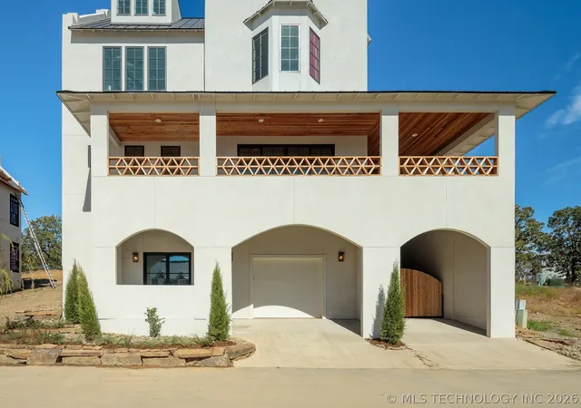 2nd image of 105 Lower Greenway, Carlton Landing, OK 74432 | MLS# 2628366