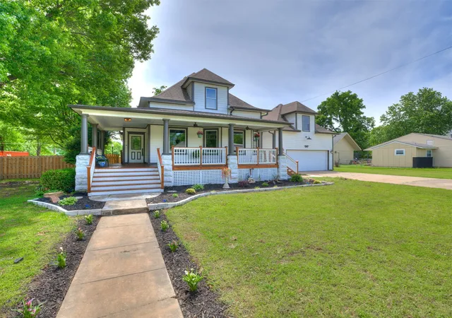 Photo 2 of Single family home for sale at 908 Se 3rd Street, Wagoner, OK 74467 | MLS# 2628215 | Listing updated on 2026-09-16