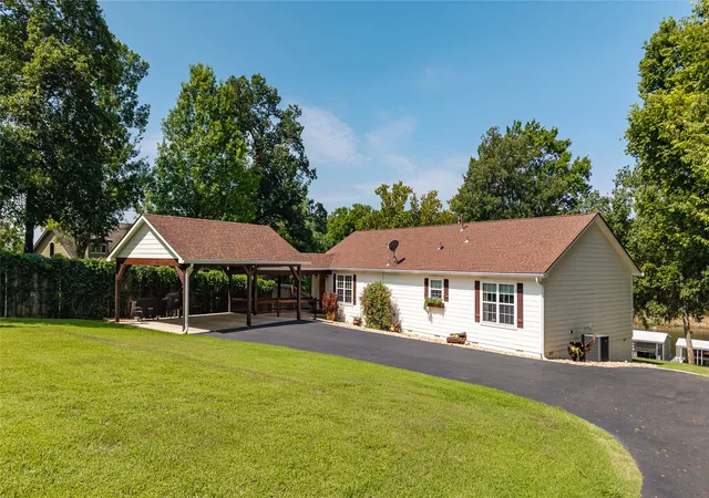 Photo 1 of Single family home for sale at 30181 S 563 Road, Afton, OK 74331 | MLS# 2628349 | Listing updated on 2026-08-28