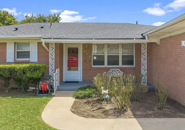 2nd image of 829 W 22nd, Ada, OK 74820 | MLS# 2627503