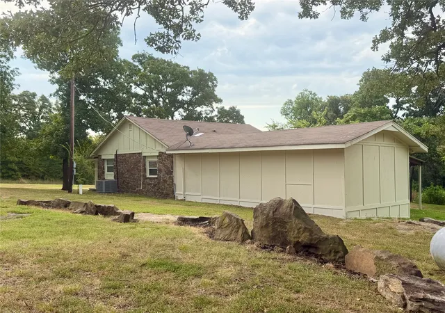 Photo 3 of Sale Pending at 120482 S 4110 Road, Eufaula, OK 74432 | MLS# 2628375 | Listing updated on 2026-08-26