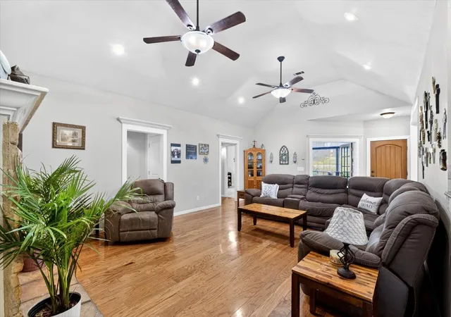 Photo 3 of Single family home for sale at 34800 Wolf Trl, Wister, OK 74966 | MLS# 2628338 | Listing updated on 2026-08-20