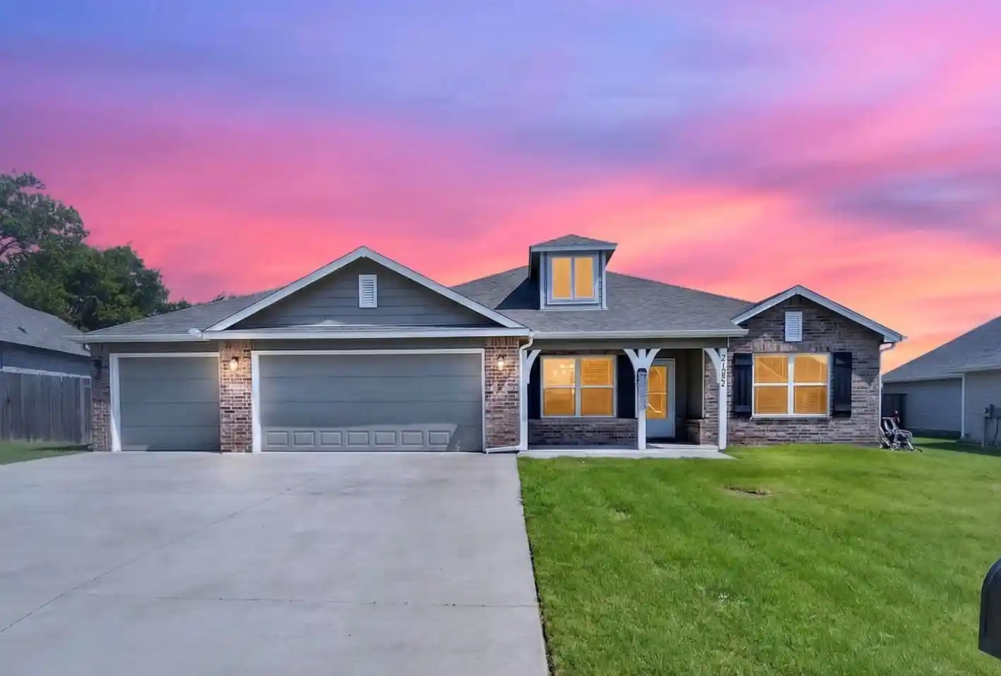 Single family home for sale at 31327 E 64th Street S, Broken Arrow, OK 74014 | MLS# 2628194