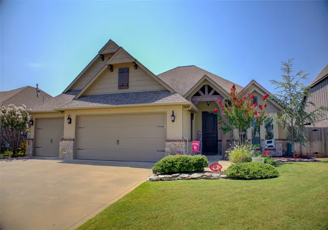 Photo 2 of Sale Pending at 18318 E 50th Street, Tulsa, OK 74134 | MLS# 2628371 | Listing updated on 2026-08-20