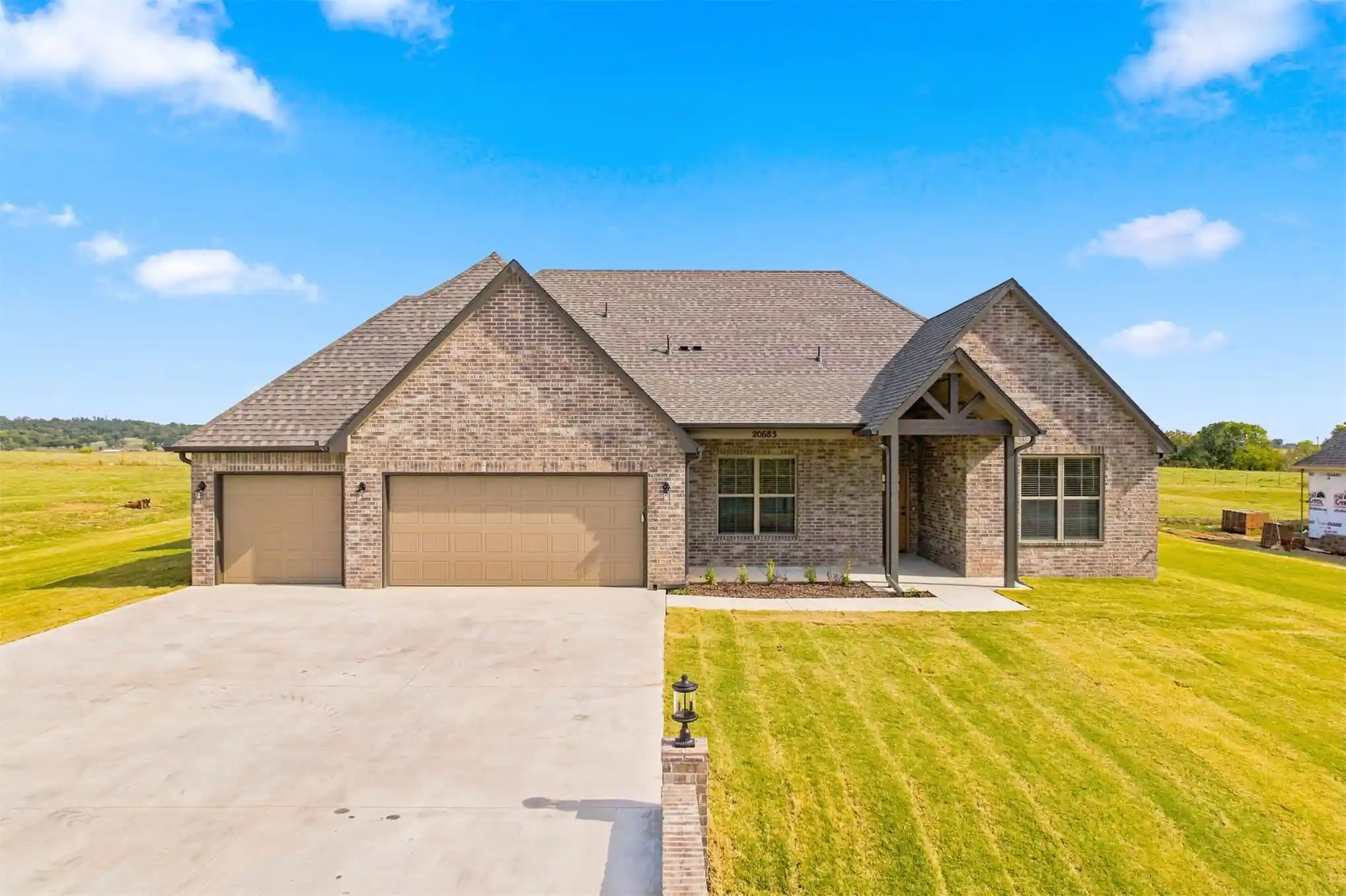 Single family home for sale at 20683 Prairie Park Ln, Claremore, OK 74017 | MLS# 2628410