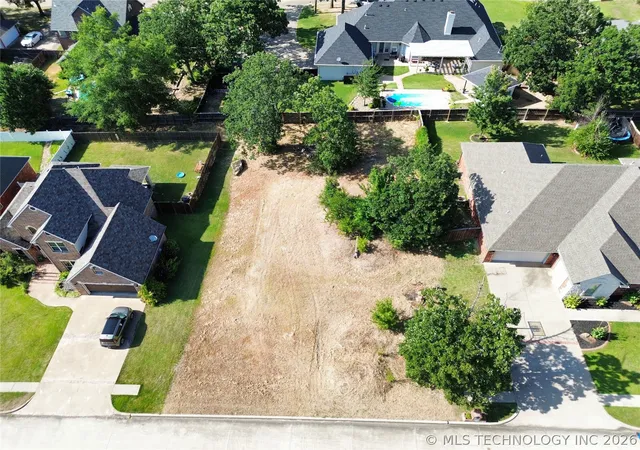 Photo 1 of Land for sale at Edgewood Dr, Mc Alester, OK 74501 | MLS# 2628439 | Listing updated on 2026-07-31