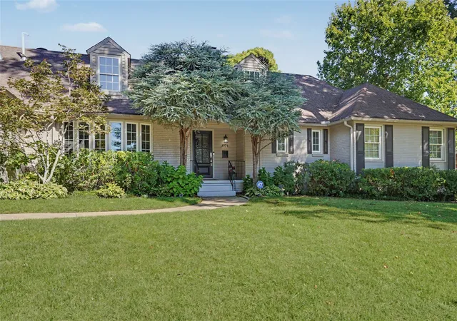 Photo 2 of Single family home for sale at 2931 E 46th Street, Tulsa, OK 74105 | MLS# 2628451 | Listing updated on 2026-10-06