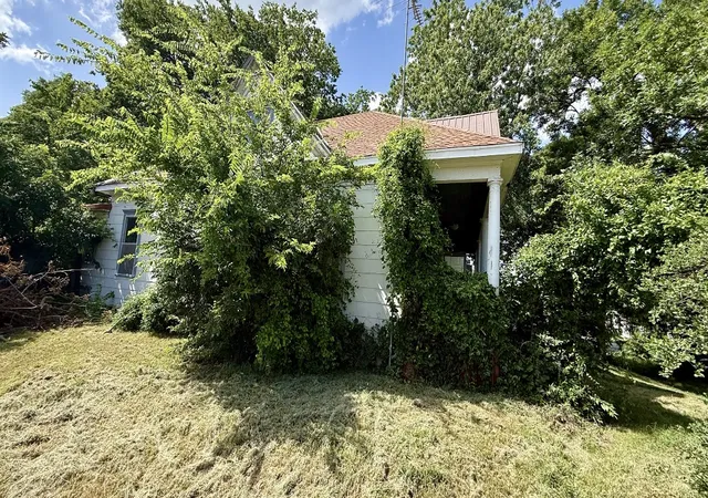 4th image of 323 S Quapaw Ave, Bartlesville, OK 74003 | MLS# 2628467