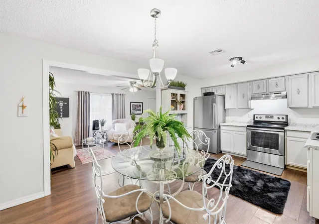 Photo 3 of Sale Pending at 2615 Rodeo, Durant, OK 74701 | MLS# 2628092 | Listing updated on 2026-09-30