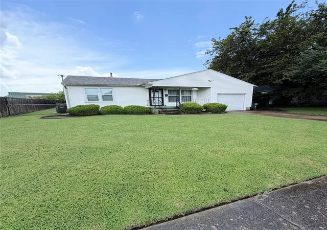 1st image of 6278 E King Pl, Tulsa, OK 74115 | MLS# 2627558