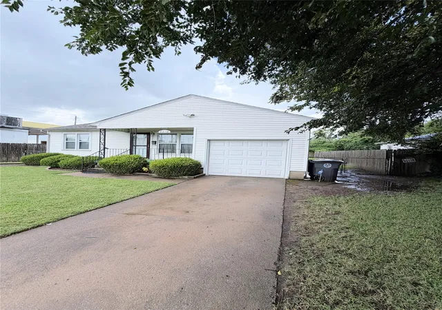 3rd image of 6278 E King Pl, Tulsa, OK 74115 | MLS# 2627558