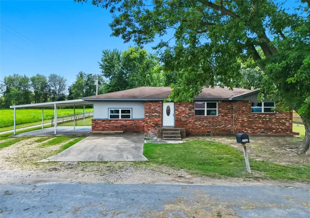 Photo 2 of Sale Pending at 702 W Walnut St, Stilwell, OK 74960 | MLS# 2627735 | Listing updated on 2026-08-26