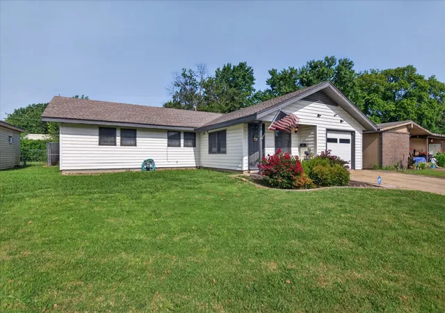 1st image of 107 Mockingbird, Bartlesville, OK 74003 | MLS# 2628416