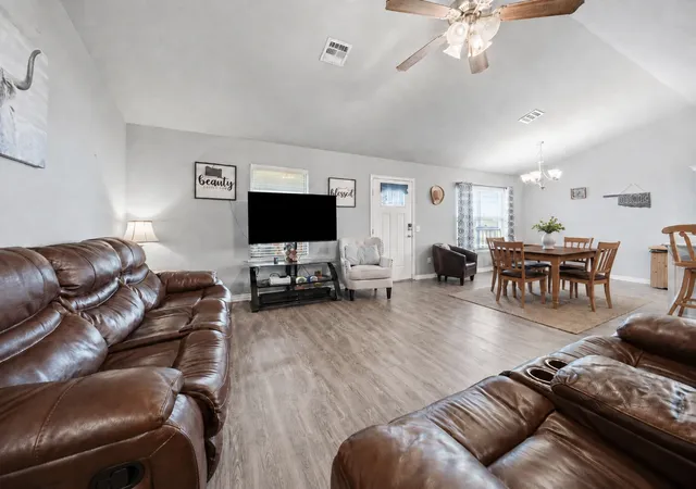 Photo 2 of Sale Pending at 13950 S 4150 Road, Claremore, OK 74017 | MLS# 2628343 | Listing updated on 2026-08-20