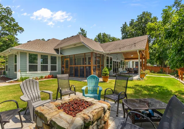 Photo 2 of Single family home for sale at 905 N East St, Eufaula, OK 74432 | MLS# 2628204 | Listing updated on 2026-08-20
