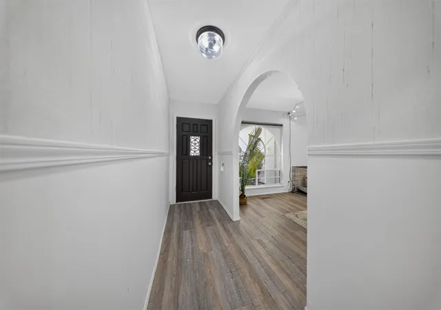 Photo 3 of Single family home for sale at 2209 S Juniper Ave W, Broken Arrow, OK 74012 | MLS# 2628469 | Listing updated on 2026-08-26