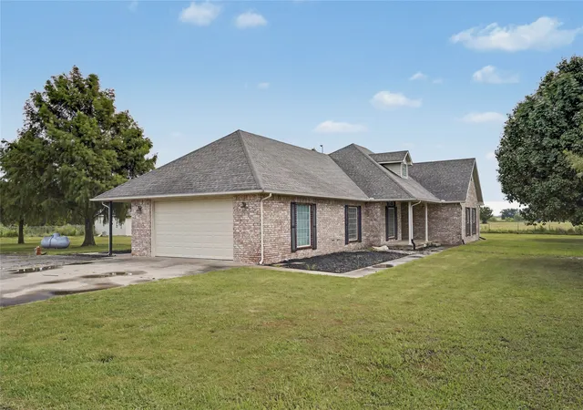 Photo 3 of Sale Pending at 5485 Hectorville Rd, Mounds, OK 74047 | MLS# 2627129 | Listing updated on 2026-08-20