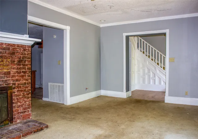 Photo 4 of Single family home for sale at 404 E Laurel St, Hugo, OK 74743 | MLS# 2628484 | Listing updated on 2026-10-04
