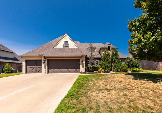 Photo 1 of Single family home for sale at 211 E 127th Street S, Jenks, OK 74037 | MLS# 2628512 | Listing updated on 2026-09-21