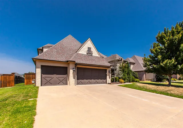 Photo 3 of Single family home for sale at 211 E 127th Street S, Jenks, OK 74037 | MLS# 2628512 | Listing updated on 2026-09-21