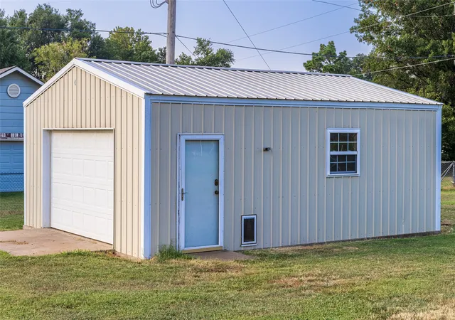 Photo 30 of Sale Pending at 15777 S Cyn Oaks Ln, Claremore, OK 74017 | MLS# 2628276 | Listing updated on 2026-08-20