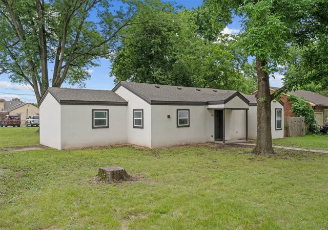 Photo 2 of Single family home for sale at 206 S Shawnee Ave, Dewey, OK 74029 | MLS# 2628545 | Listing updated on 2026-08-20