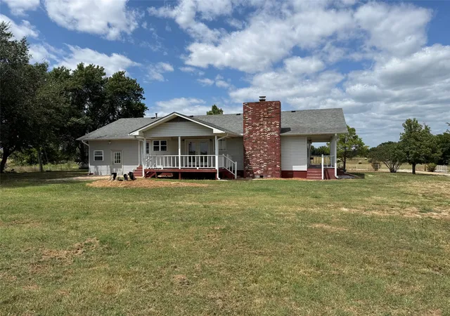 Photo 2 of Single family home for sale at 438505 E 370 Road, Big Cabin, OK 74332 | MLS# 2628579 | Listing updated on 2026-08-27