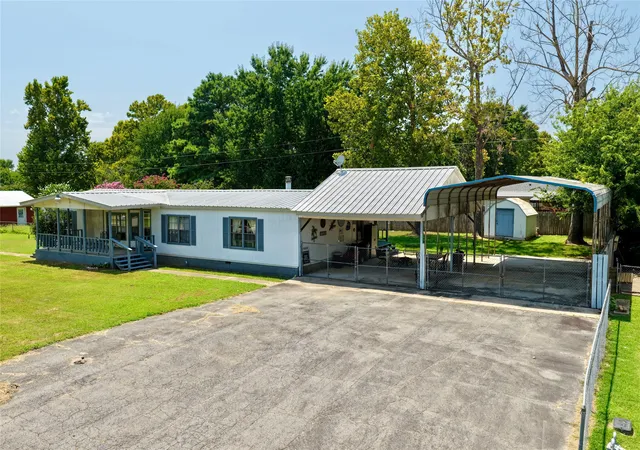 2nd image of 291 Hamilton Rd, Eufaula, OK 74432 | MLS# 2628570