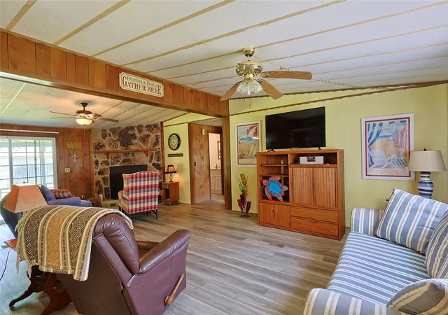 Photo 4 of Single family home for sale at 291 Hamilton Rd, Eufaula, OK 74432 | MLS# 2628570 | Listing updated on 2026-09-17