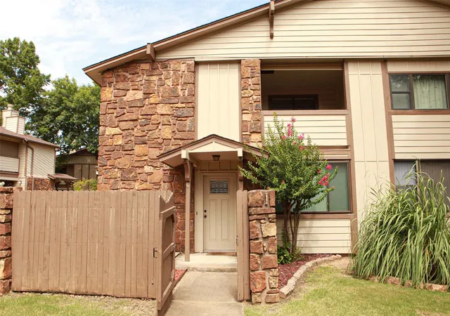 Photo 1 of Condo for sale at 6367 S 80th Eastavenue #G, Tulsa, OK 74133 | MLS# 2628558 | Listing updated on 2026-08-20