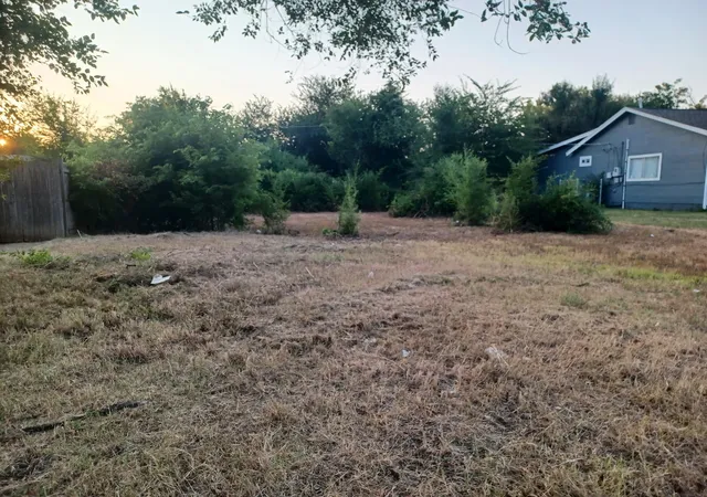 Photo 1 of Land for sale at 423 S 42nd Westavenue, Tulsa, OK 74127 | MLS# 2627469 | Listing updated on 2026-08-25