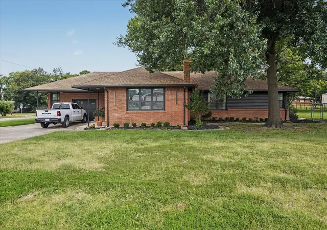 Photo 1 of Single family home for sale at 602 E Elgin Pl, Broken Arrow, OK 74012 | MLS# 2628620 | Listing updated on 2026-08-20