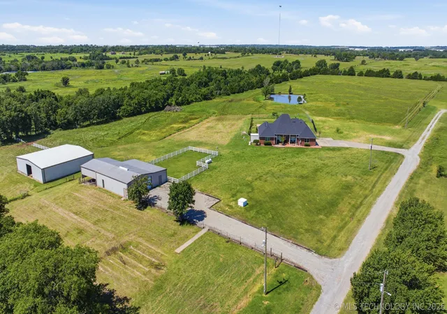 Photo 3 of Sale Pending at 3315 E Ridgewood Dr, Cushing, OK 74023 | MLS# 2628556 | Listing updated on 2026-08-20