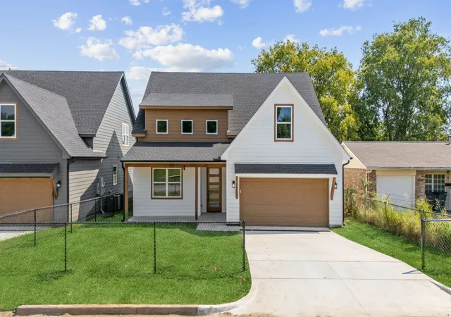 Photo 1 of Single family home for sale at 1833 N Troost Ave, Tulsa, OK 74106 | MLS# 2628652 | Listing updated on 2026-08-20