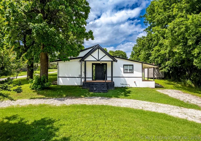 2nd image of 125 W Walnut St, Coweta, OK 74429 | MLS# 2628643