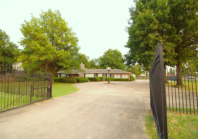 Photo 3 of Single family home for sale at 6510 E 24th Street S, Tulsa, OK 74129 | MLS# 2628396 | Listing updated on 2026-08-24