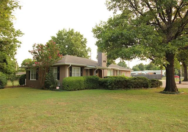 Photo 4 of Single family home for sale at 6510 E 24th Street S, Tulsa, OK 74129 | MLS# 2628396 | Listing updated on 2026-08-24