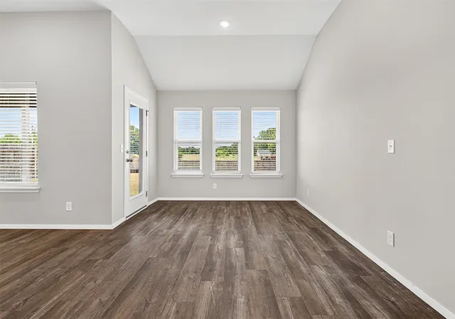 Photo 3 of Single family home for sale at 12404 N 130 Eastavenue, Collinsville, OK 74021 | MLS# 2627894 | Listing updated on 2026-08-31