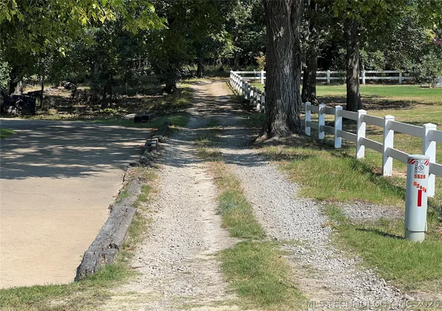 Photo 4 of Land for sale at 4189 Meadowood Rd, Eufaula, OK 74432 | MLS# 2628738 | Listing updated on 2026-08-20