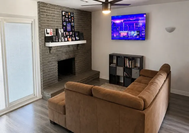 Photo 2 of Sale Pending at 11851 E 62nd Place, Broken Arrow, OK 74012 | MLS# 2628755 | Listing updated on 2026-08-23