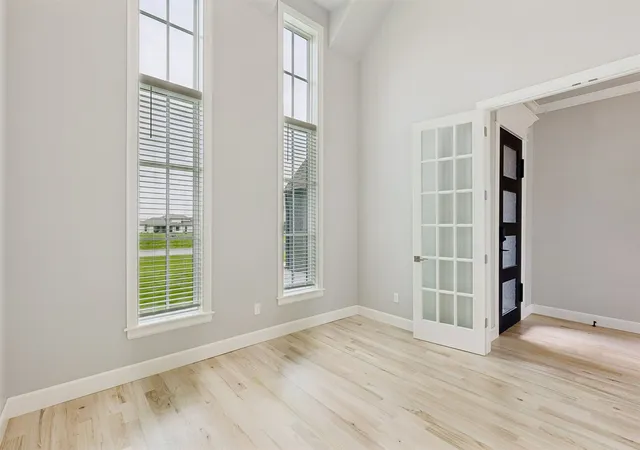 Photo 4 of Single family home for sale at 103 E 165th Place S, Glenpool, OK 74033 | MLS# 2628791 | Listing updated on 2026-08-20