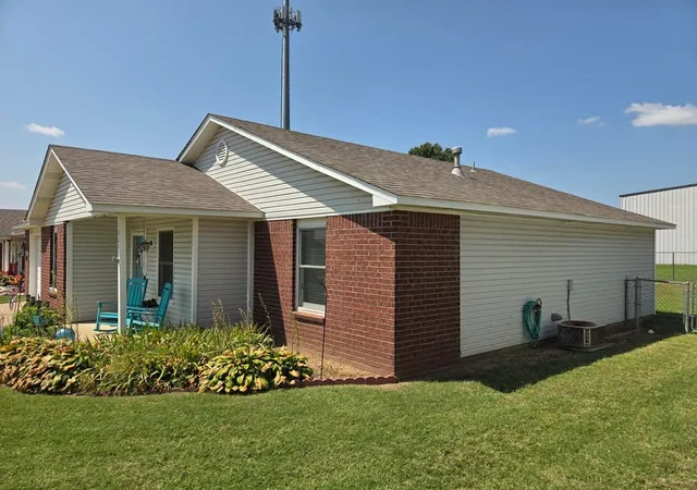 Photo 2 of Single family home for sale at 1821 Lexington Rd, Claremore, OK 74017 | MLS# 2628792 | Listing updated on 2026-08-20