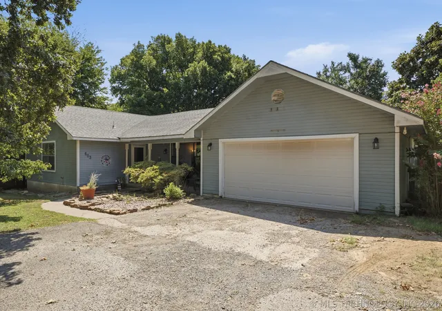 Photo 2 of Single family home for sale at 603 E Coppinger, Fort Gibson, OK 74434 | MLS# 2628853 | Listing updated on 2026-09-22