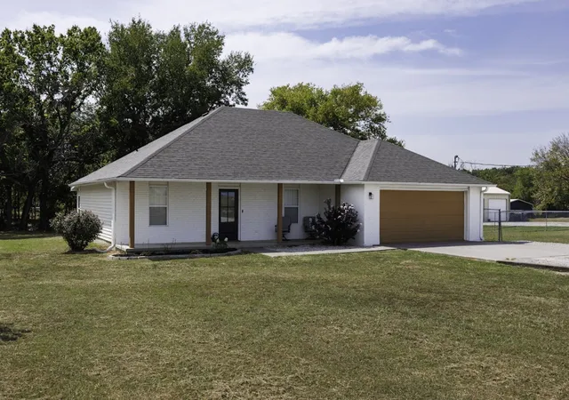 Photo 1 of Sale Pending at 2793 Ns 415 Rd, So Coffeyville, OK 74072 | MLS# 2628563 | Listing updated on 2026-10-01