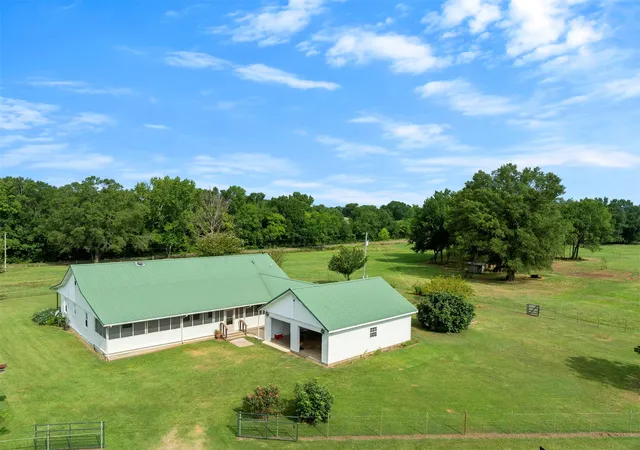 Photo 2 of Single family home for sale at 622 North 4700, Idabel, OK 74745 | MLS# 2628502 | Listing updated on 2026-08-26