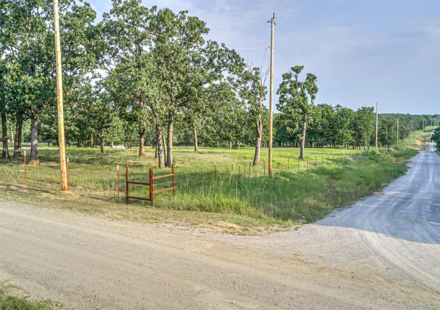 Photo 2 of Sale Pending at 22233 W Cedar Ln, Sapulpa, OK 74066 | MLS# 2628893 | Listing updated on 2026-08-20
