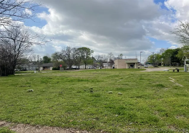 Photo 3 of Land for sale at 501 N 14th Avenue, Durant, OK 74701 | MLS# 2628894 | Listing updated on 2026-08-20