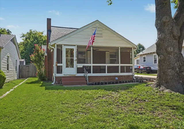 Photo 1 of Sale Pending at 1315 S New Hvn Ave, Tulsa, OK 74112 | MLS# 2626185 | Listing updated on 2026-09-29