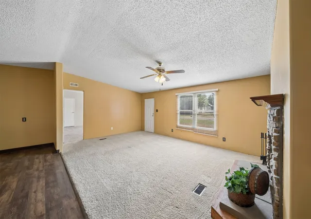 4th image of 5952 N Rockford Ave, Tulsa, OK 74126 | MLS# 2628902